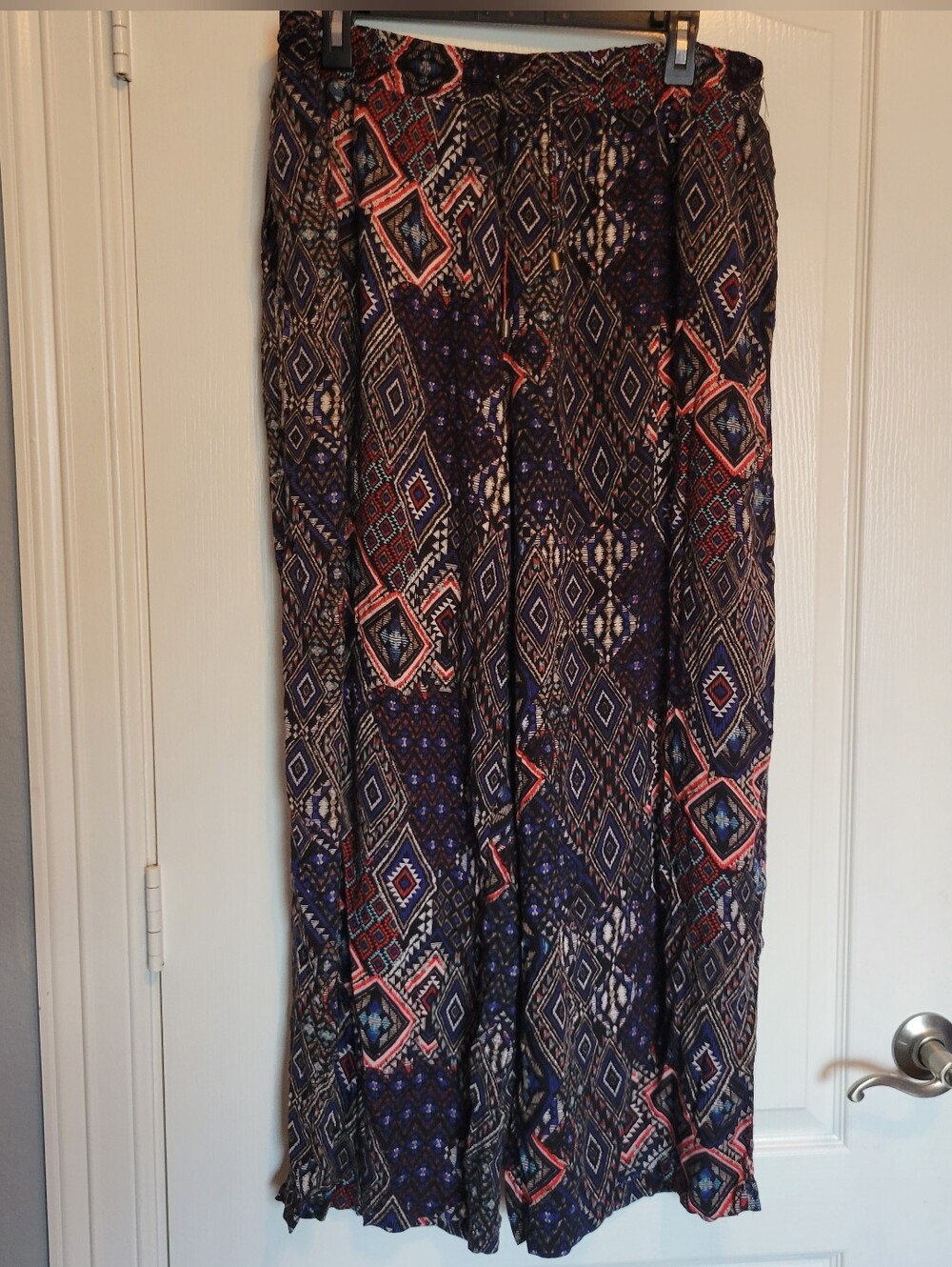 French Laundry Geometric Print Palazzo Pants in Navy/Coral/Cream/Black Ladies 2X